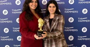 tavuk dunyasina the hammers awardstan altin odul 4uJR7Kdz.webp